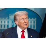 Tổng thống Trump ra lệnh cải thiện các trang web chính phủ Mỹ